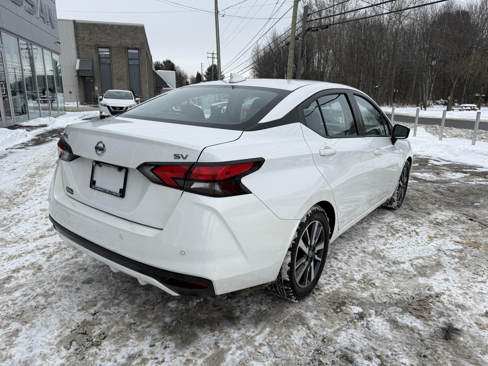 Nissan Versa SV 2022 — photo 8