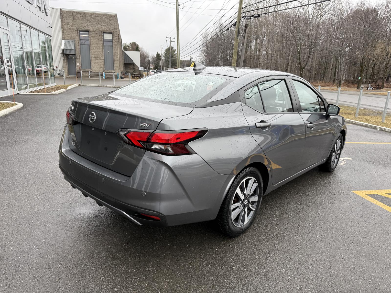 Nissan Versa SV 2021 — photo 8