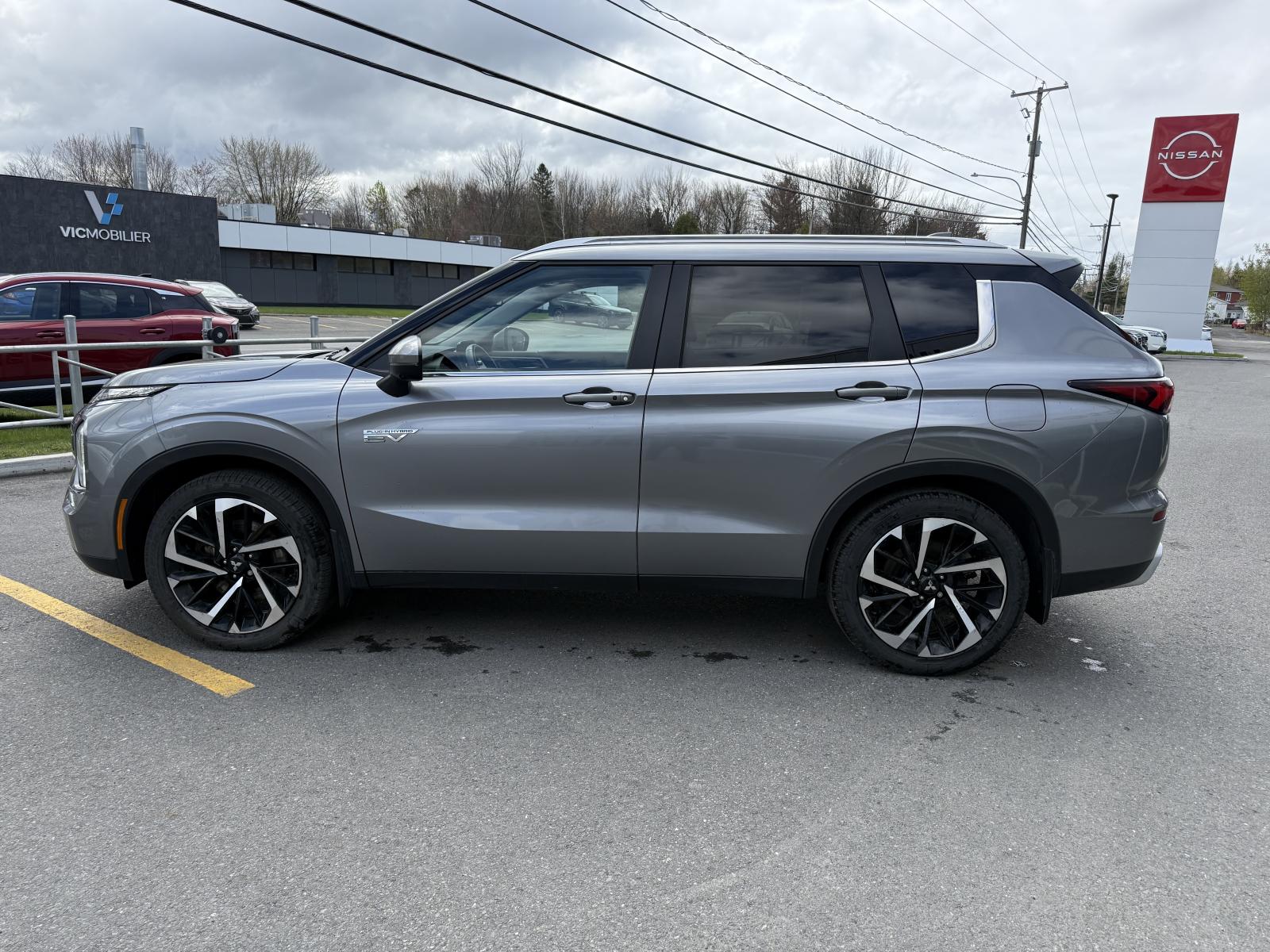 Mitsubishi Outlander ES PHEV 2024 — photo 5