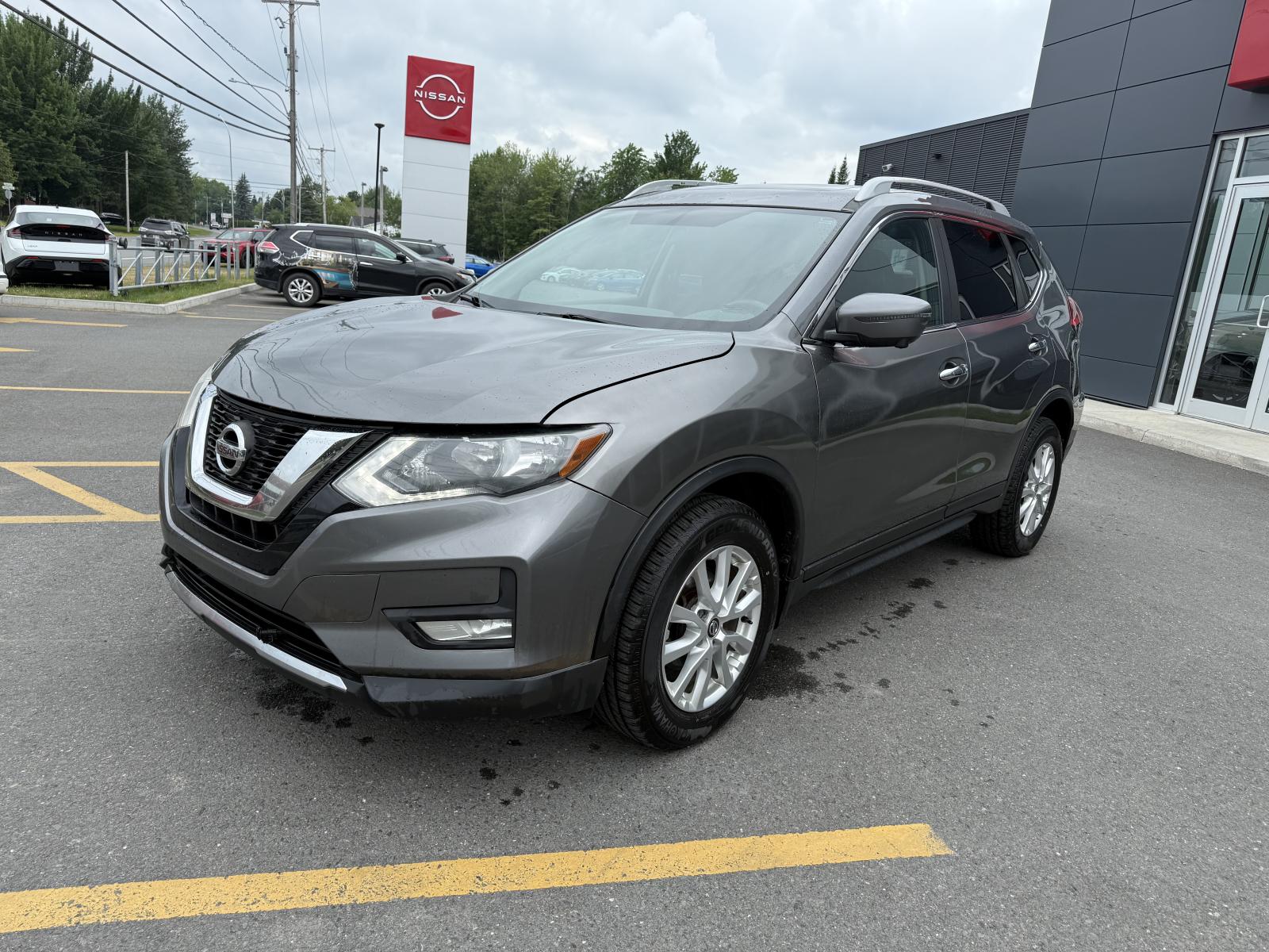 Nissan Rogue SV 2017 — photo 4