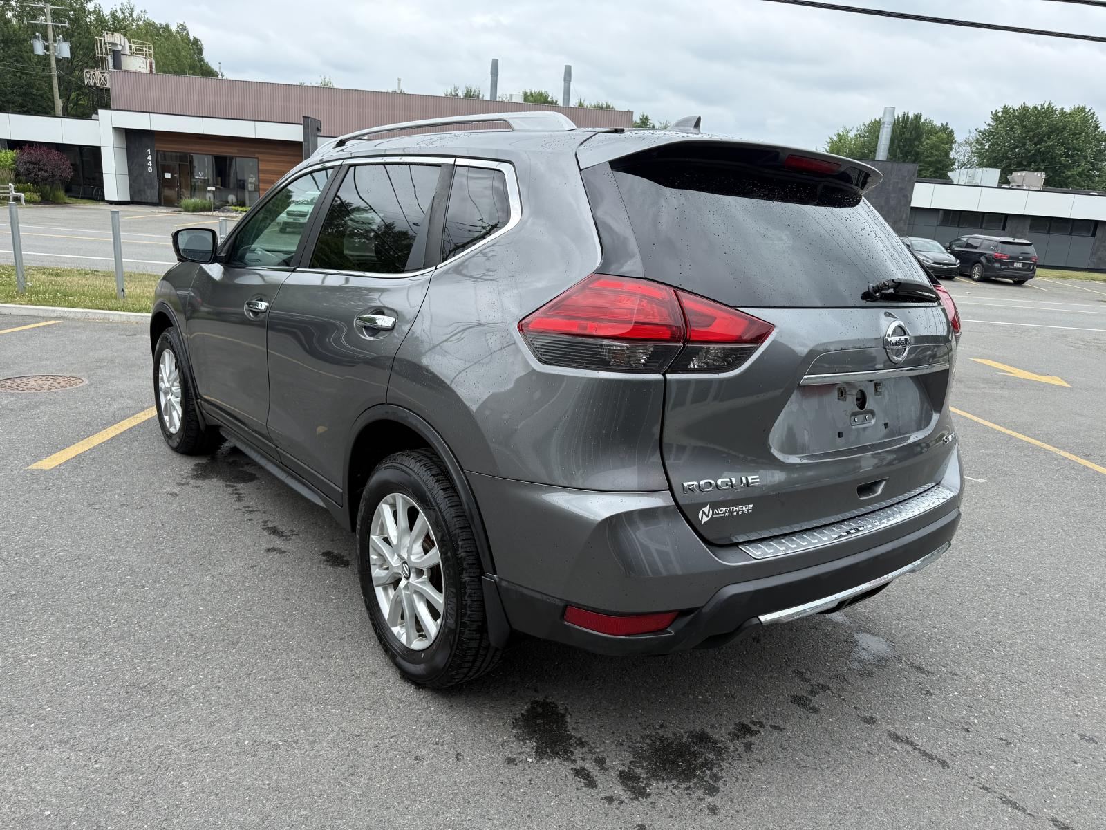 Nissan Rogue SV 2017 — photo 6