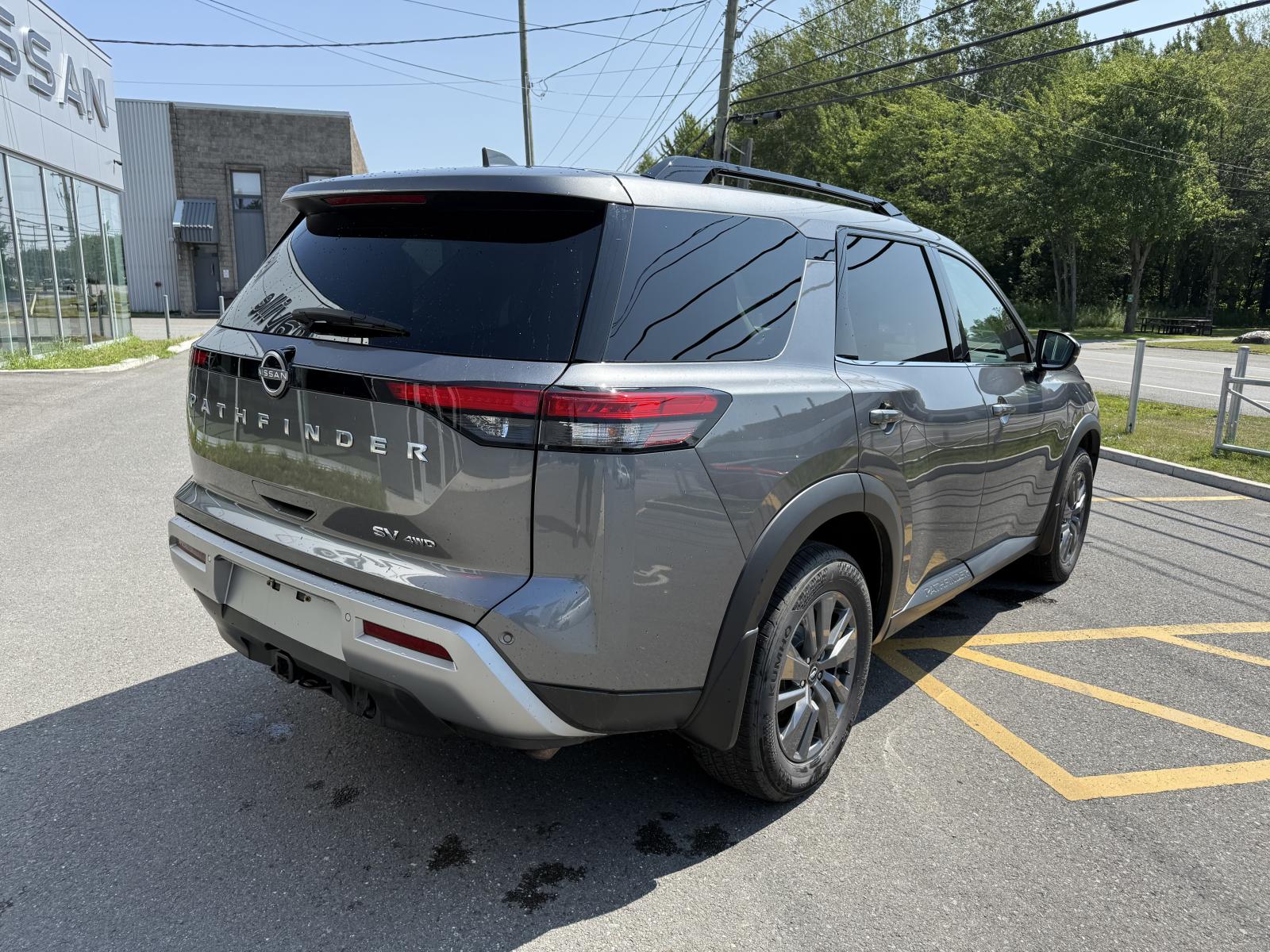 Nissan Pathfinder SV 2024 — photo 8
