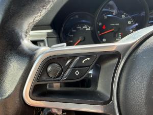 Miniature 13 Porsche Macan Base 2018