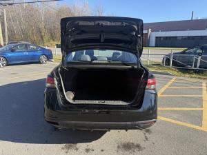 Miniature 10 Nissan Versa SR 2021