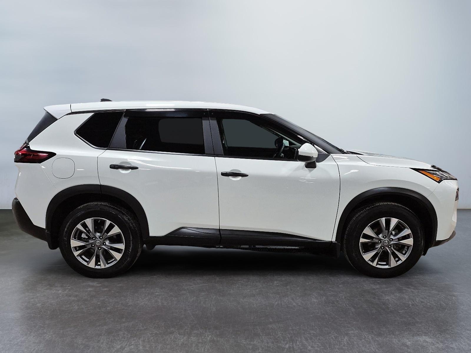 Nissan Rogue S 2023 — photo 2