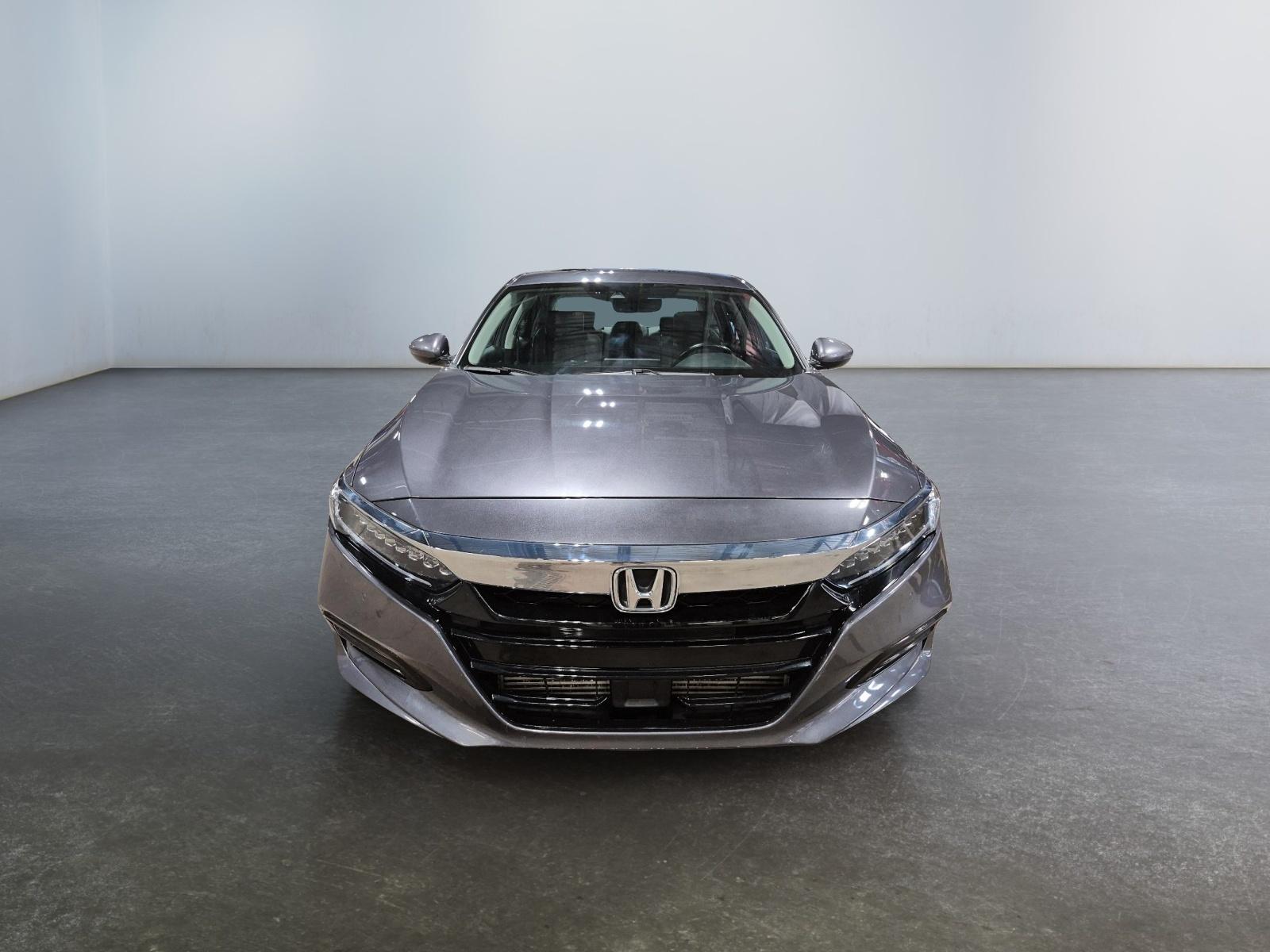 Honda Accord Touring 2020 — photo 2