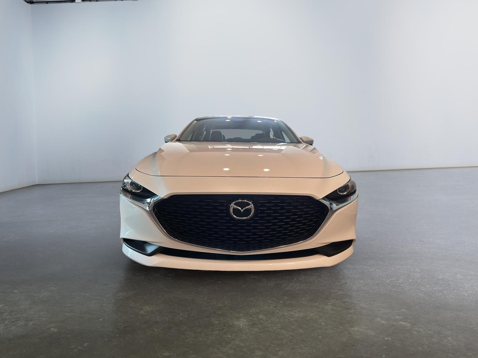 Mazda Mazda3 GS Luxury 2025 — photo 2