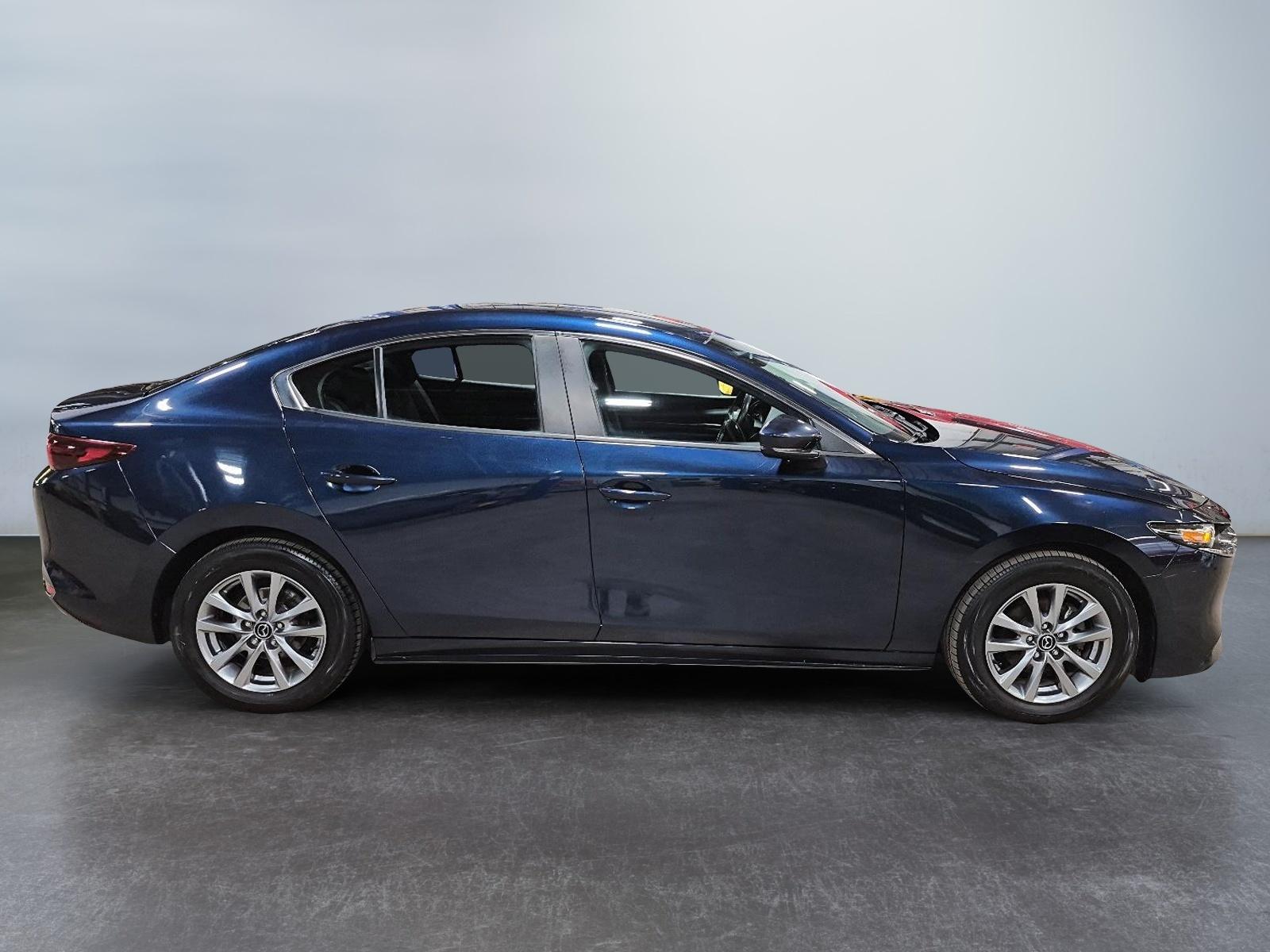 Mazda Mazda3 GS 2023 — photo 4