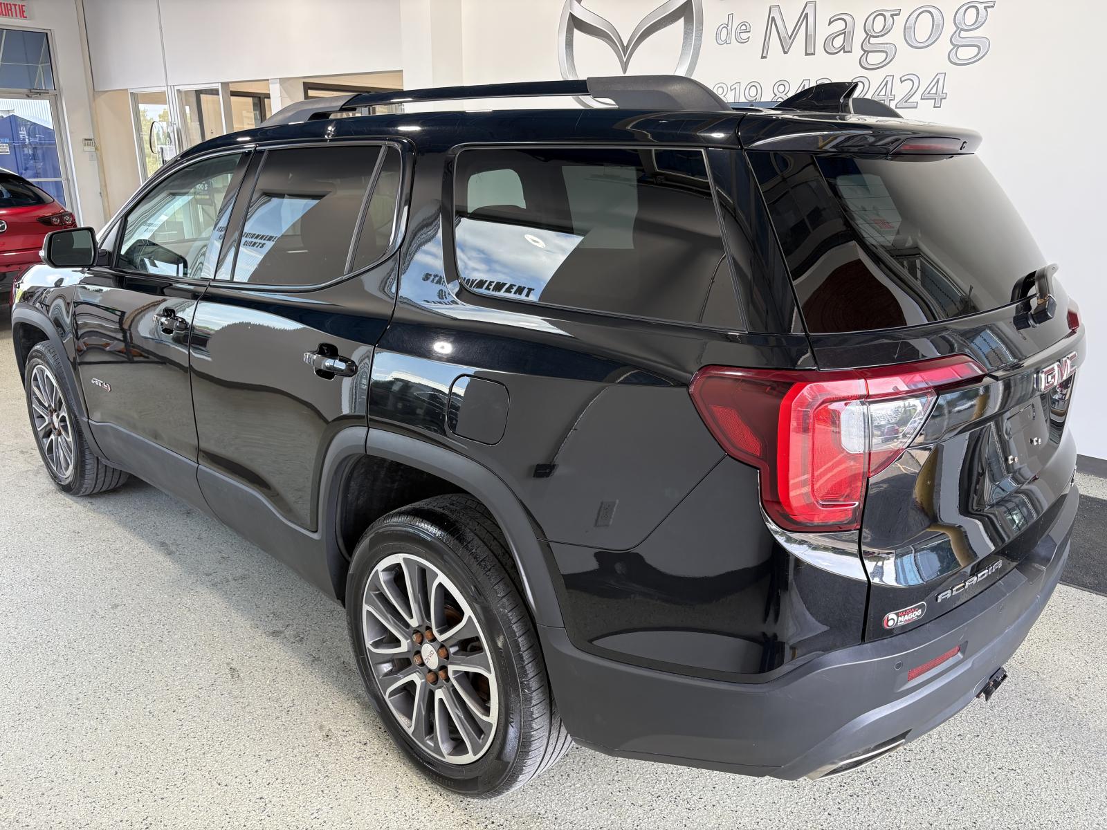 Image 2 GMC Acadia AT4 2020