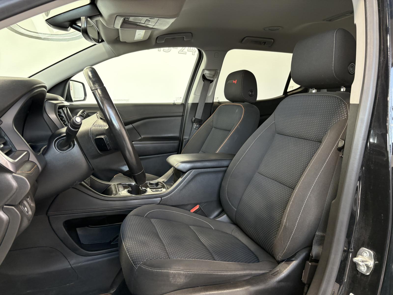 Image 11 GMC Acadia AT4 2020