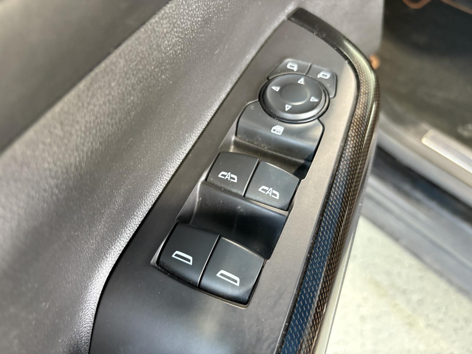 Image 13 GMC Acadia AT4 2020