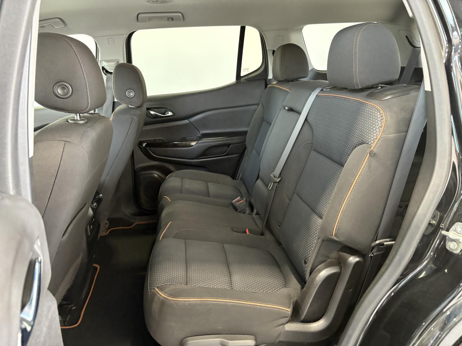 Image 22 GMC Acadia AT4 2020