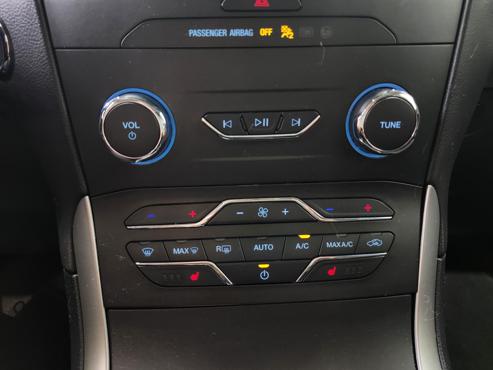 Image 20 Ford Edge SEL 2020