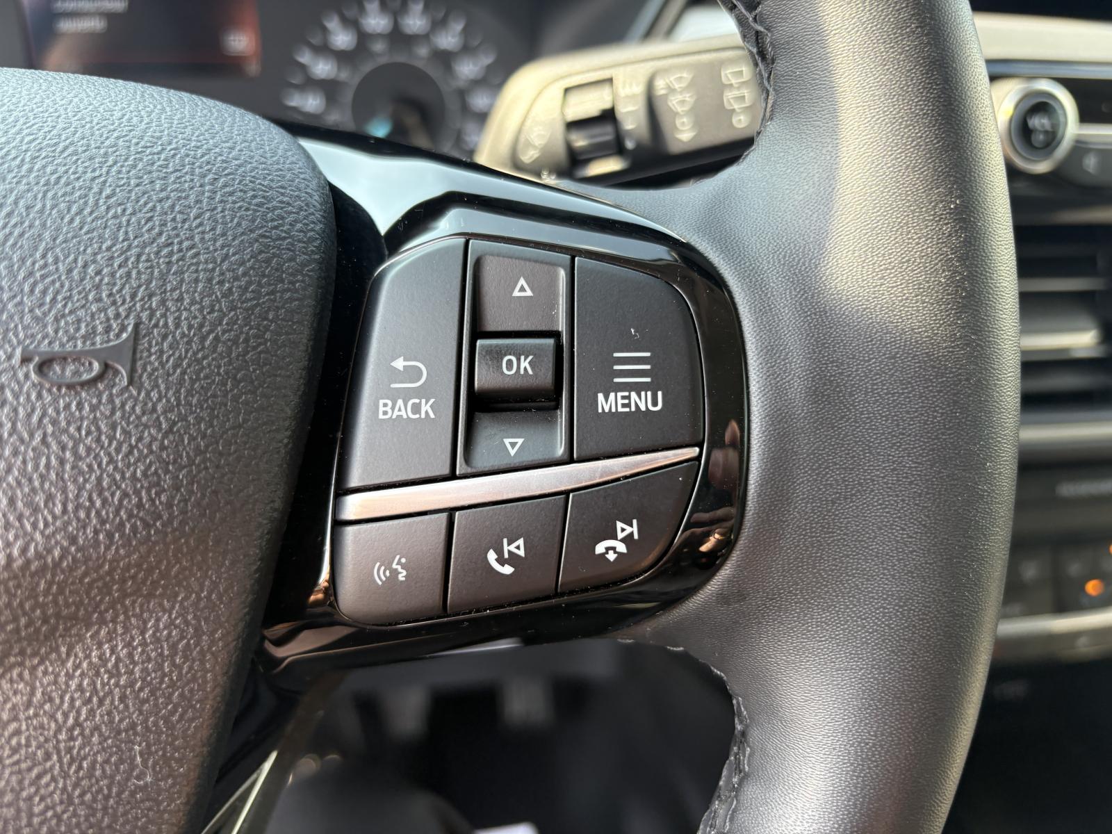 Image 17 Ford Escape SE 2022