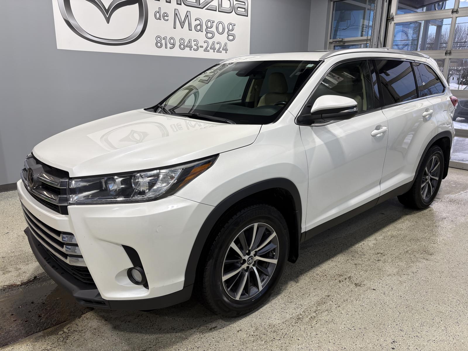 Image 2 Toyota Highlander XLE 2019