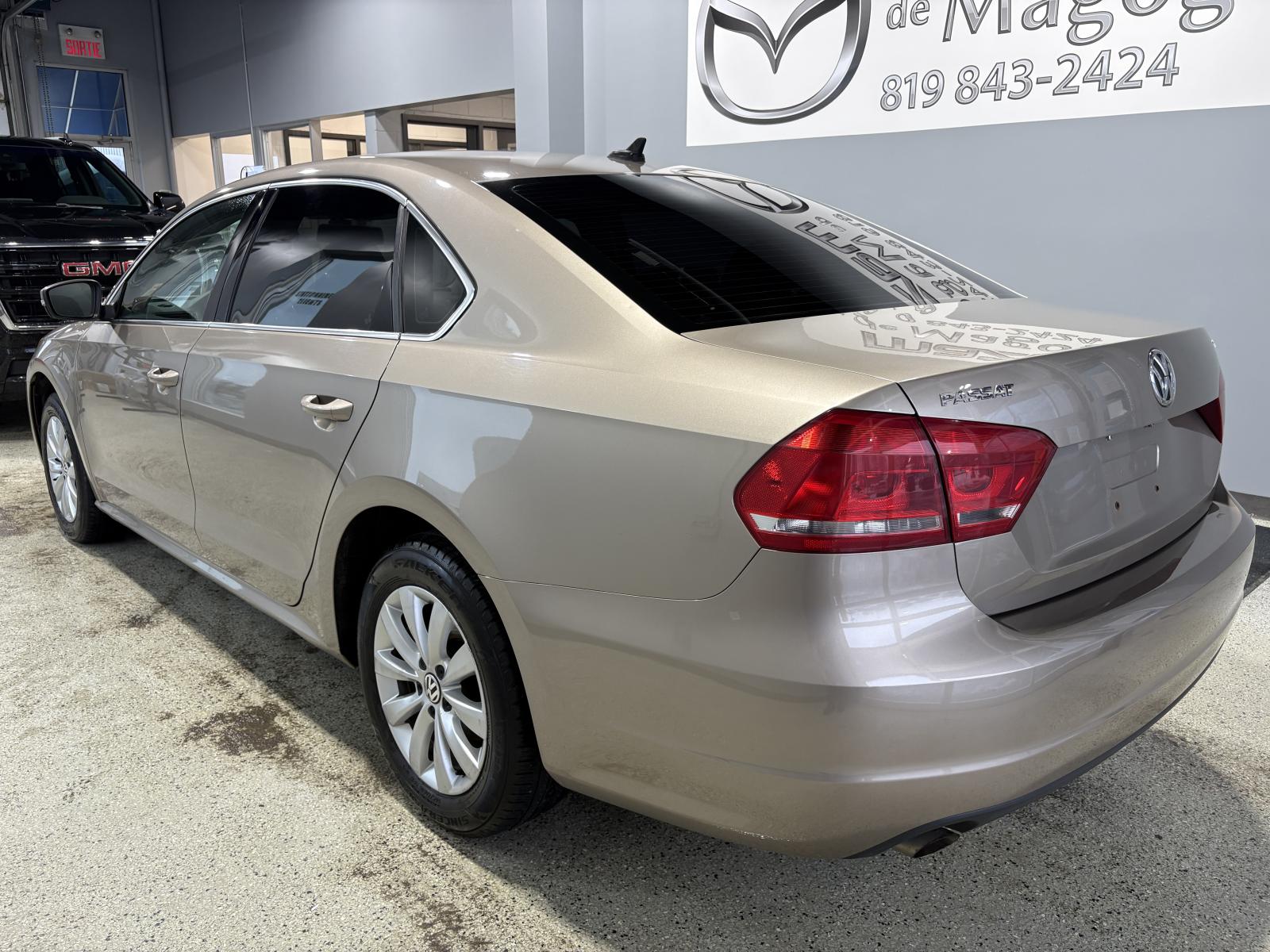 Image 3 Volkswagen Passat Trendline 2015