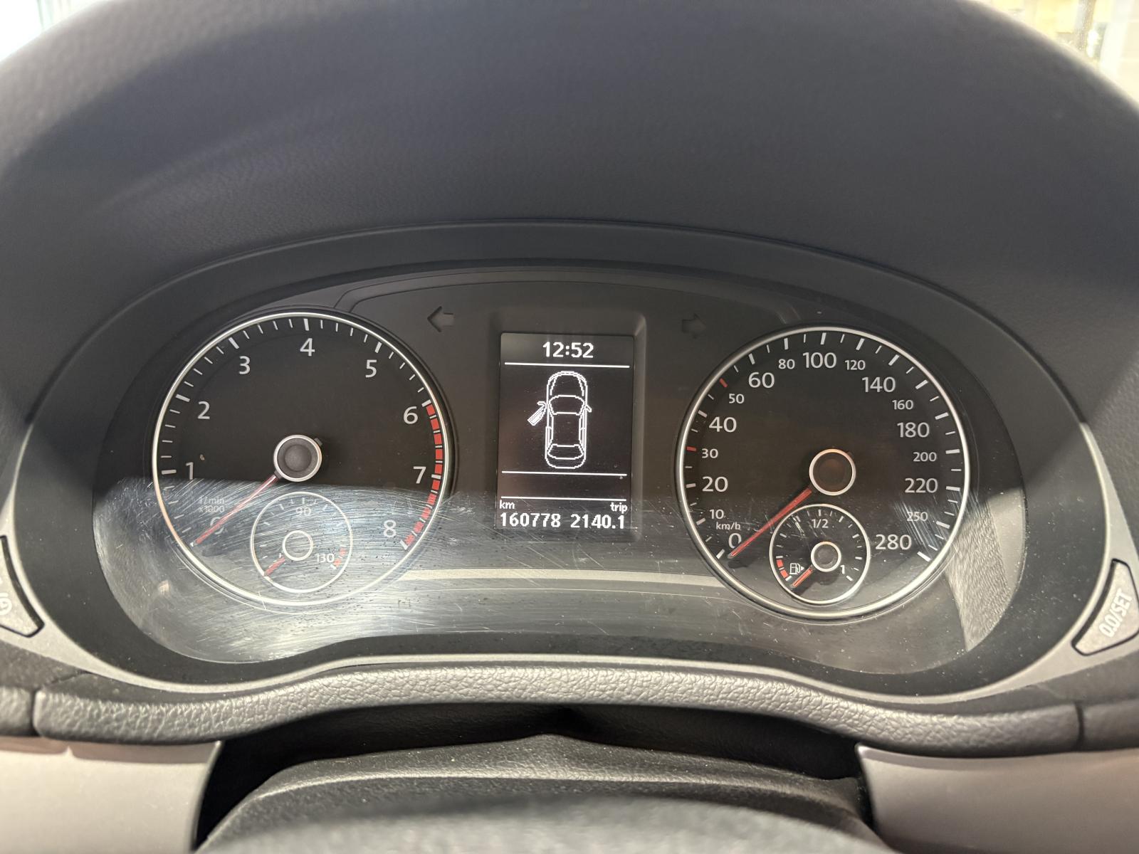 Image 16 Volkswagen Passat Trendline 2015