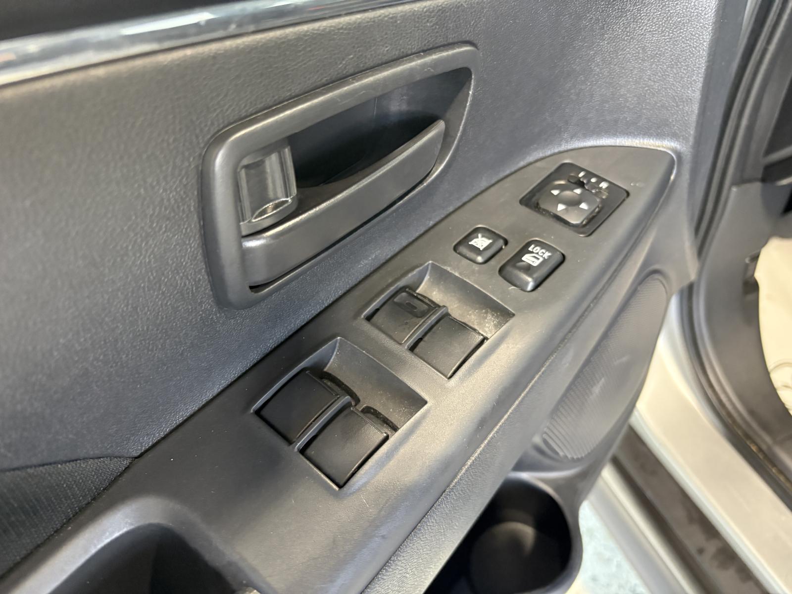 Image 14 Mitsubishi RVR ES 2024