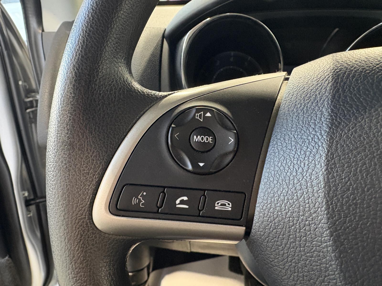 Image 15 Mitsubishi RVR ES 2024