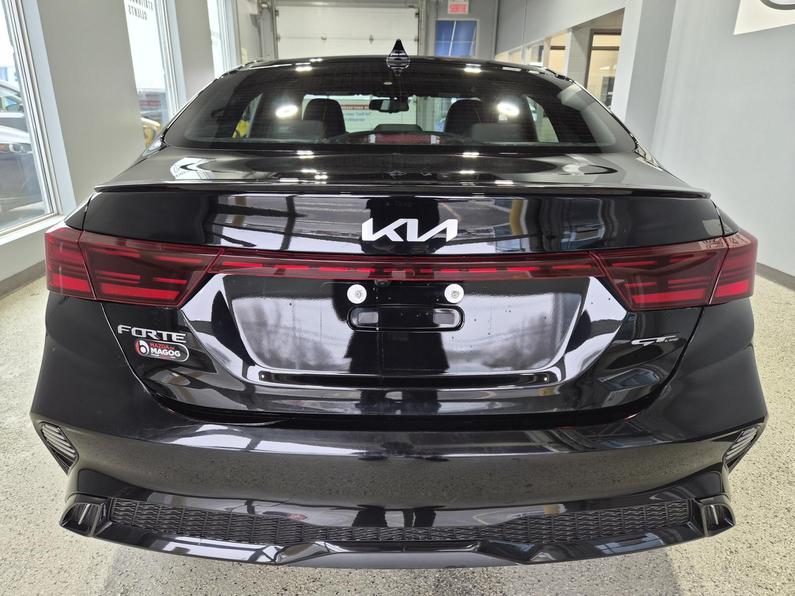 Kia Forte GT-Line 2023 — photo 4