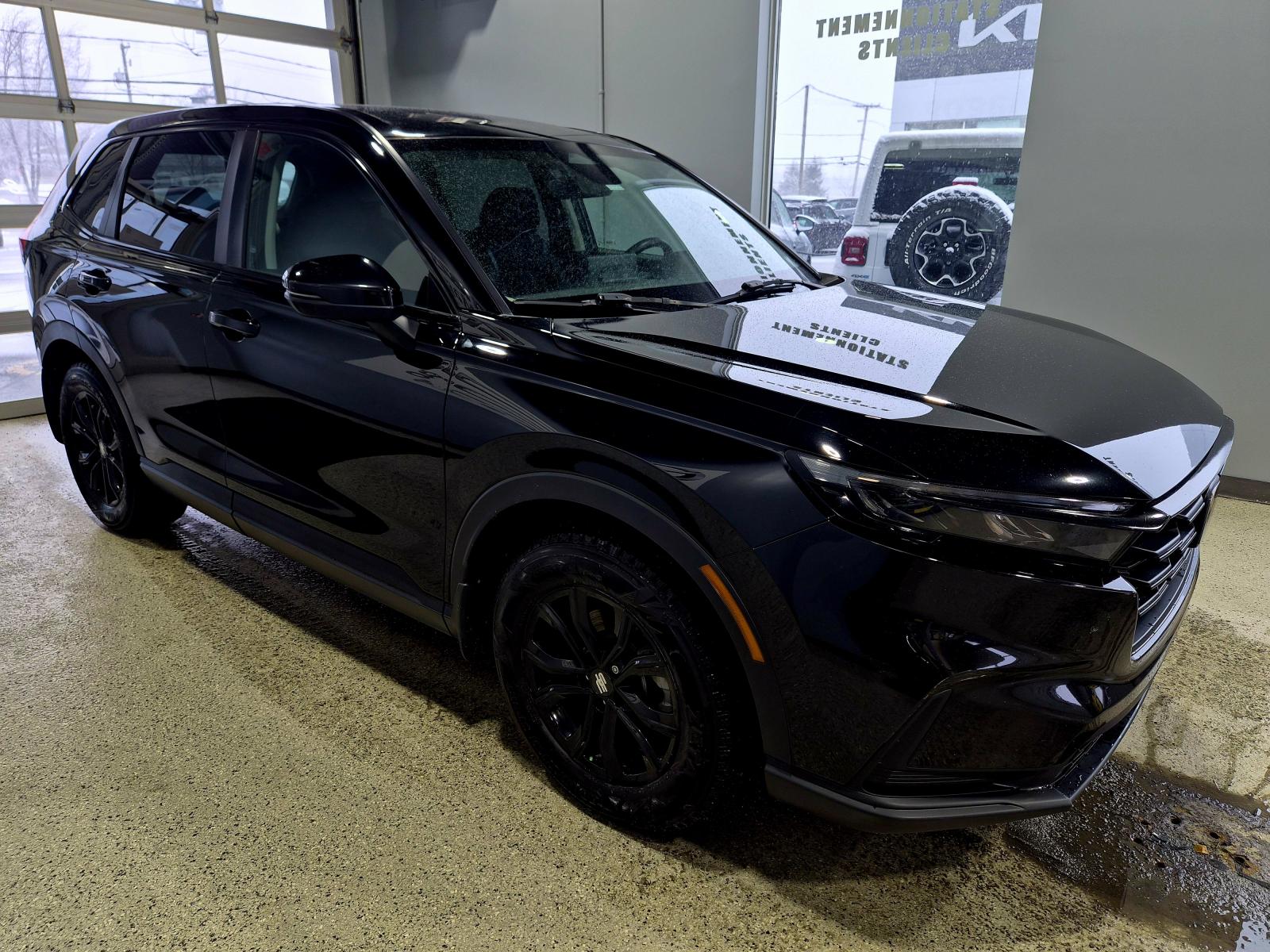 Honda CR-V LX 2023 — photo 6