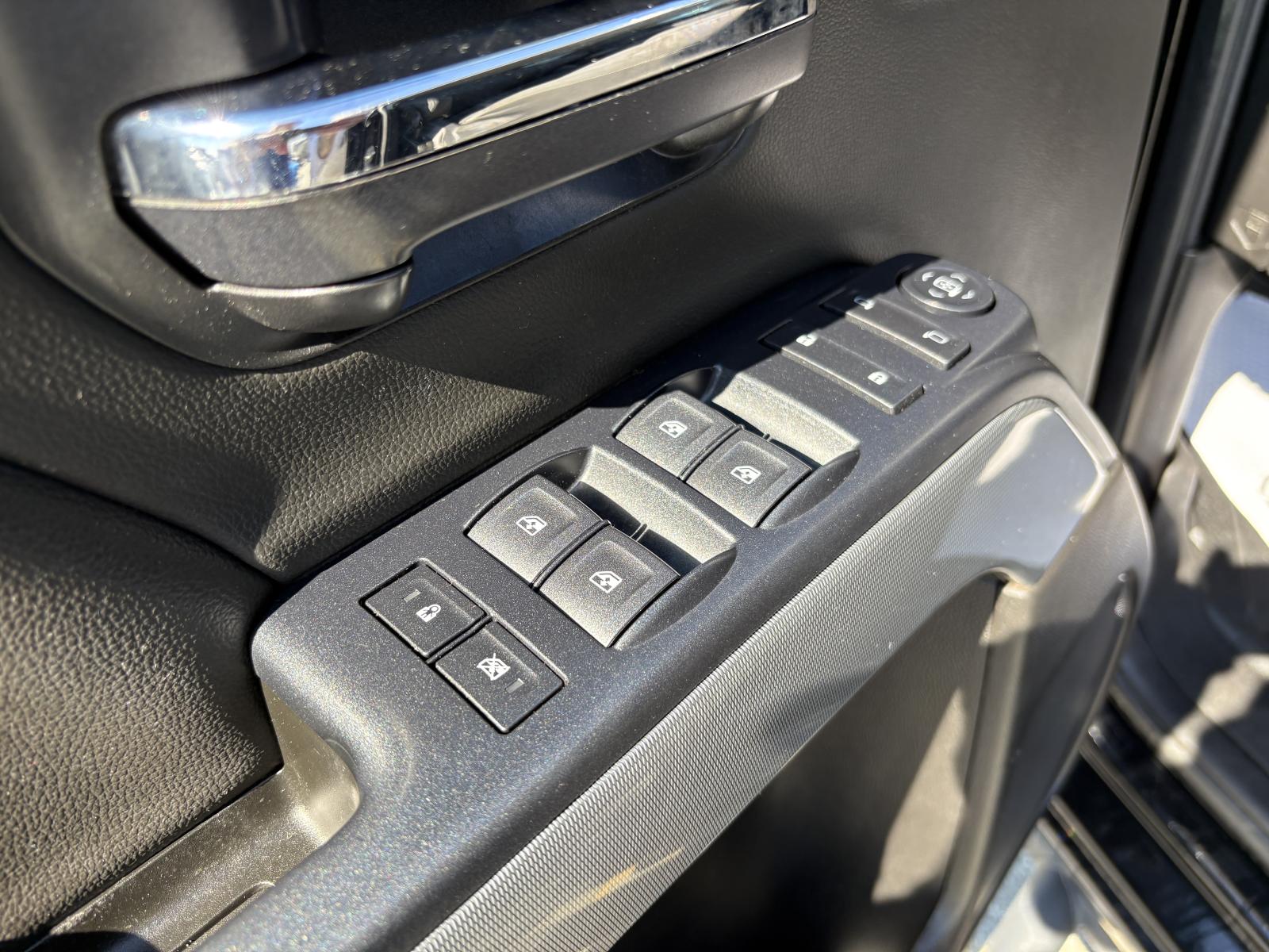 Image 15 Chevrolet SIlverado LD 1500 LT 2019