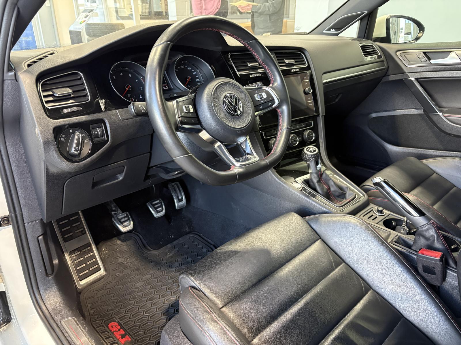 Image 10 Volkswagen GTI Autobahn 2020