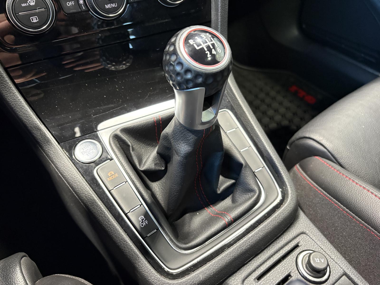 Image 21 Volkswagen GTI Autobahn 2020