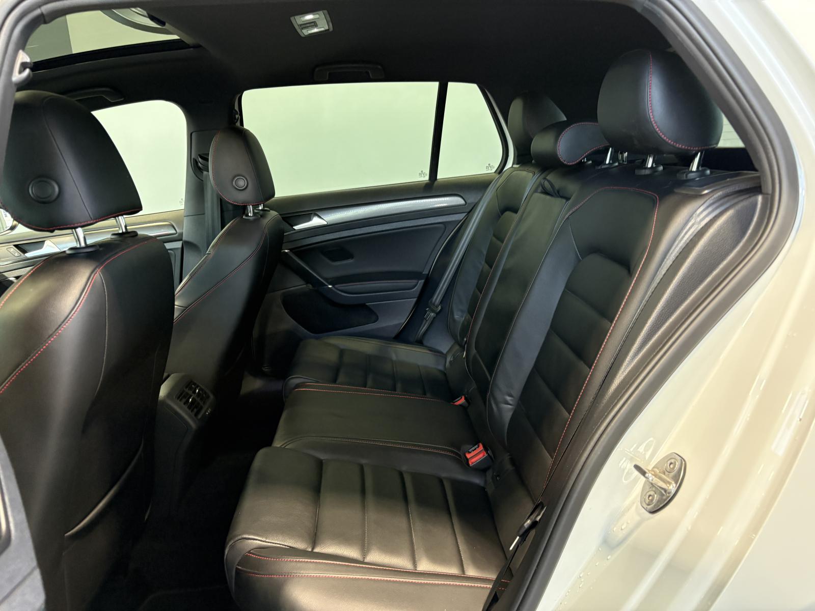 Image 22 Volkswagen GTI Autobahn 2020