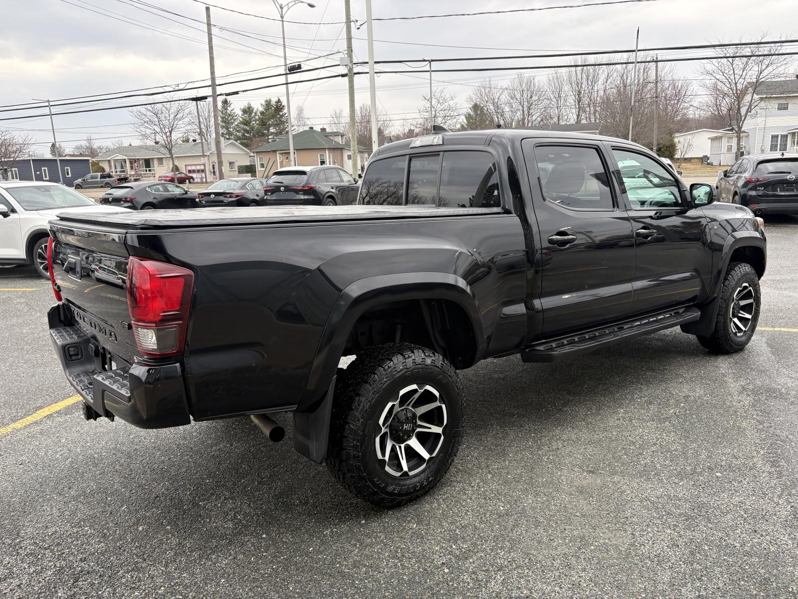 Image 5 Toyota Tacoma SR5 2023