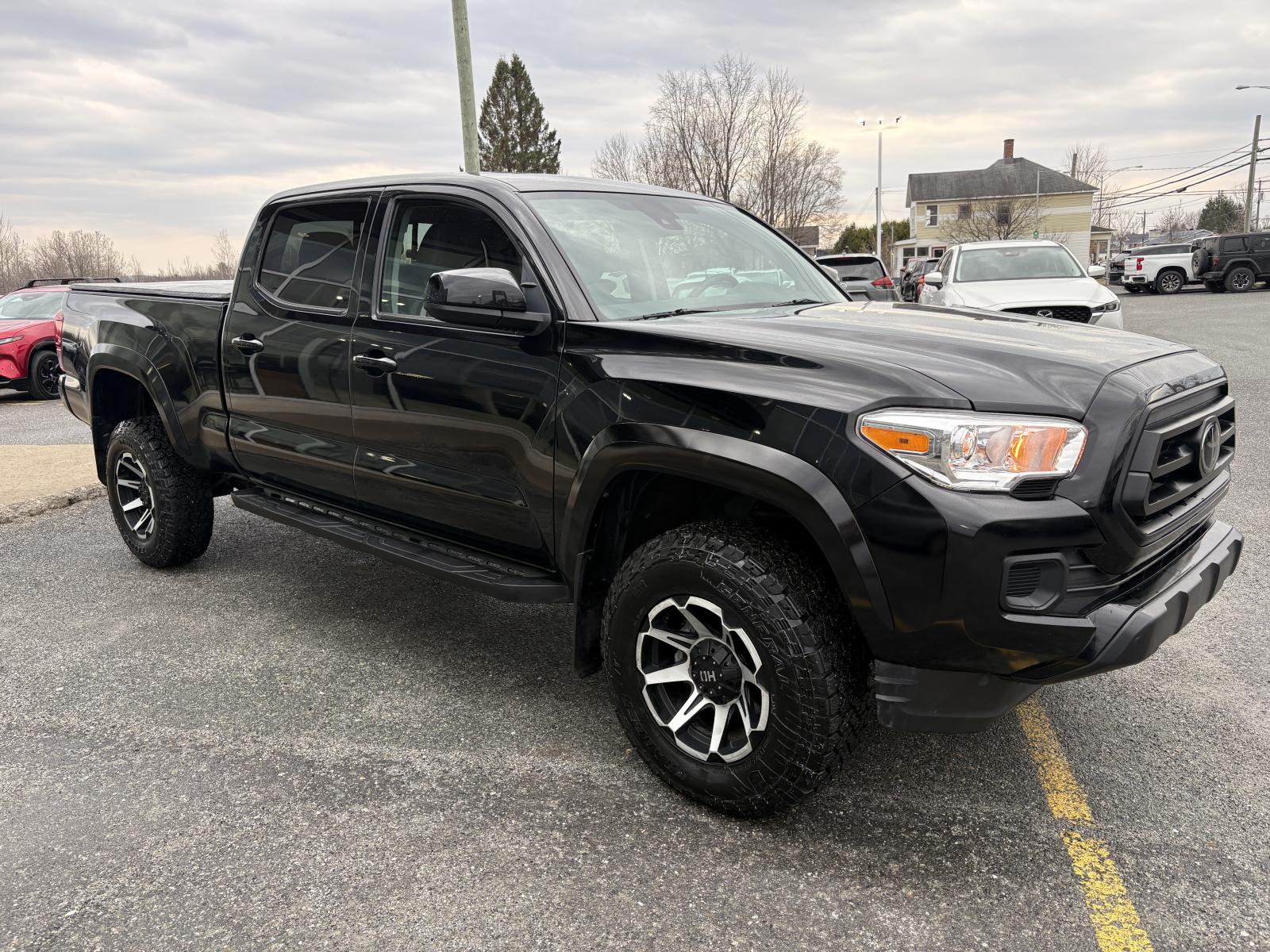 Image 6 Toyota Tacoma SR5 2023