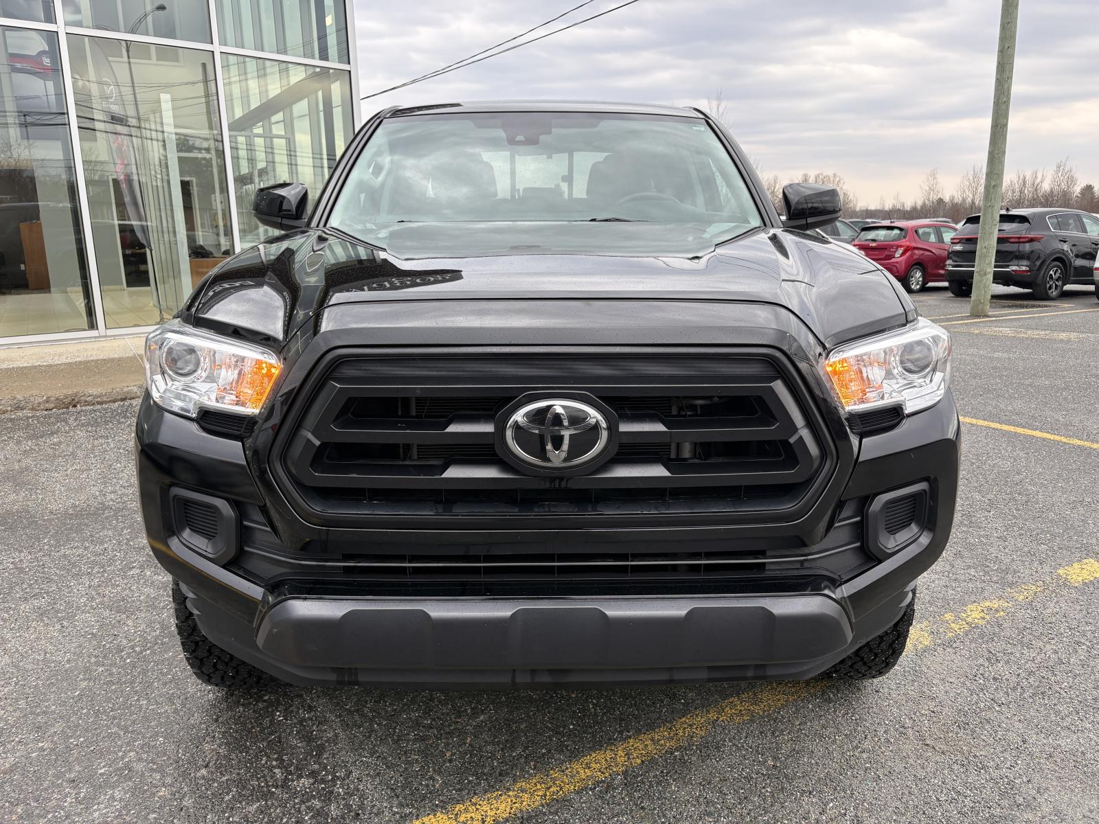 Image 7 Toyota Tacoma SR5 2023