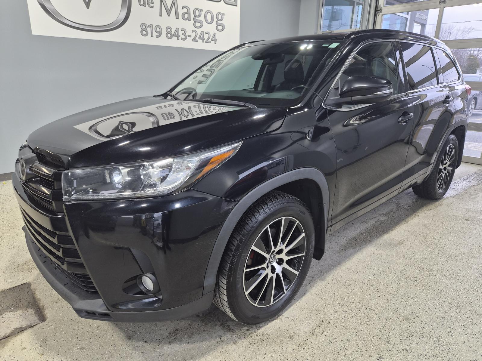 Image 2 Toyota Highlander XLE 2018