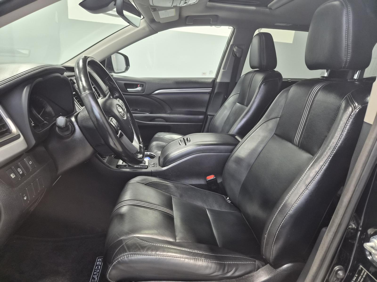 Image 12 Toyota Highlander XLE 2018