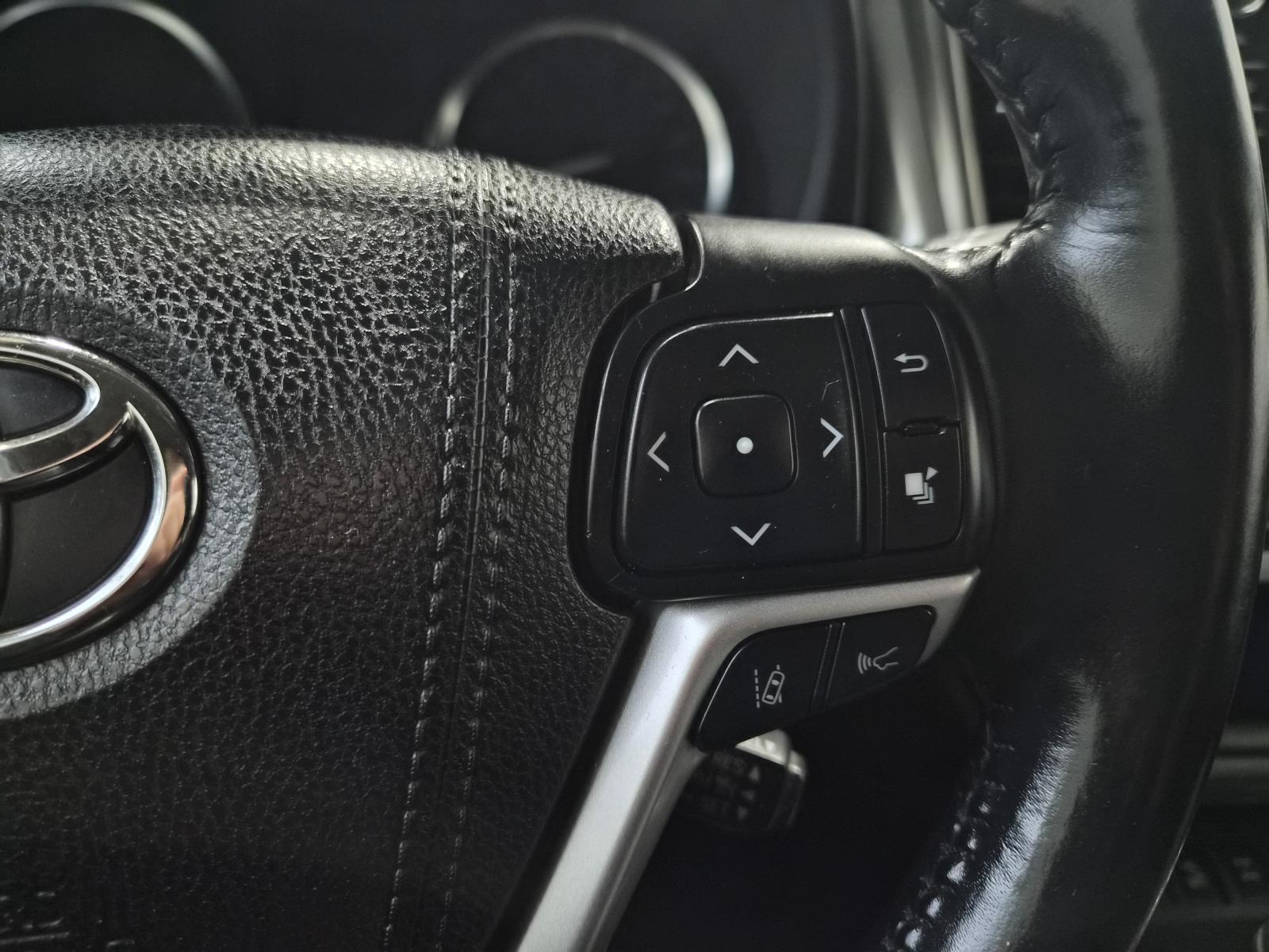 Image 17 Toyota Highlander XLE 2018