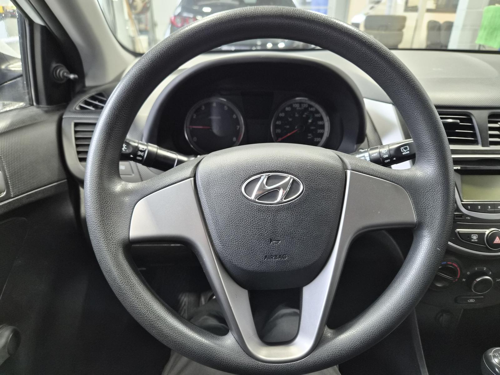 Image 14 Hyundai Accent L 2016