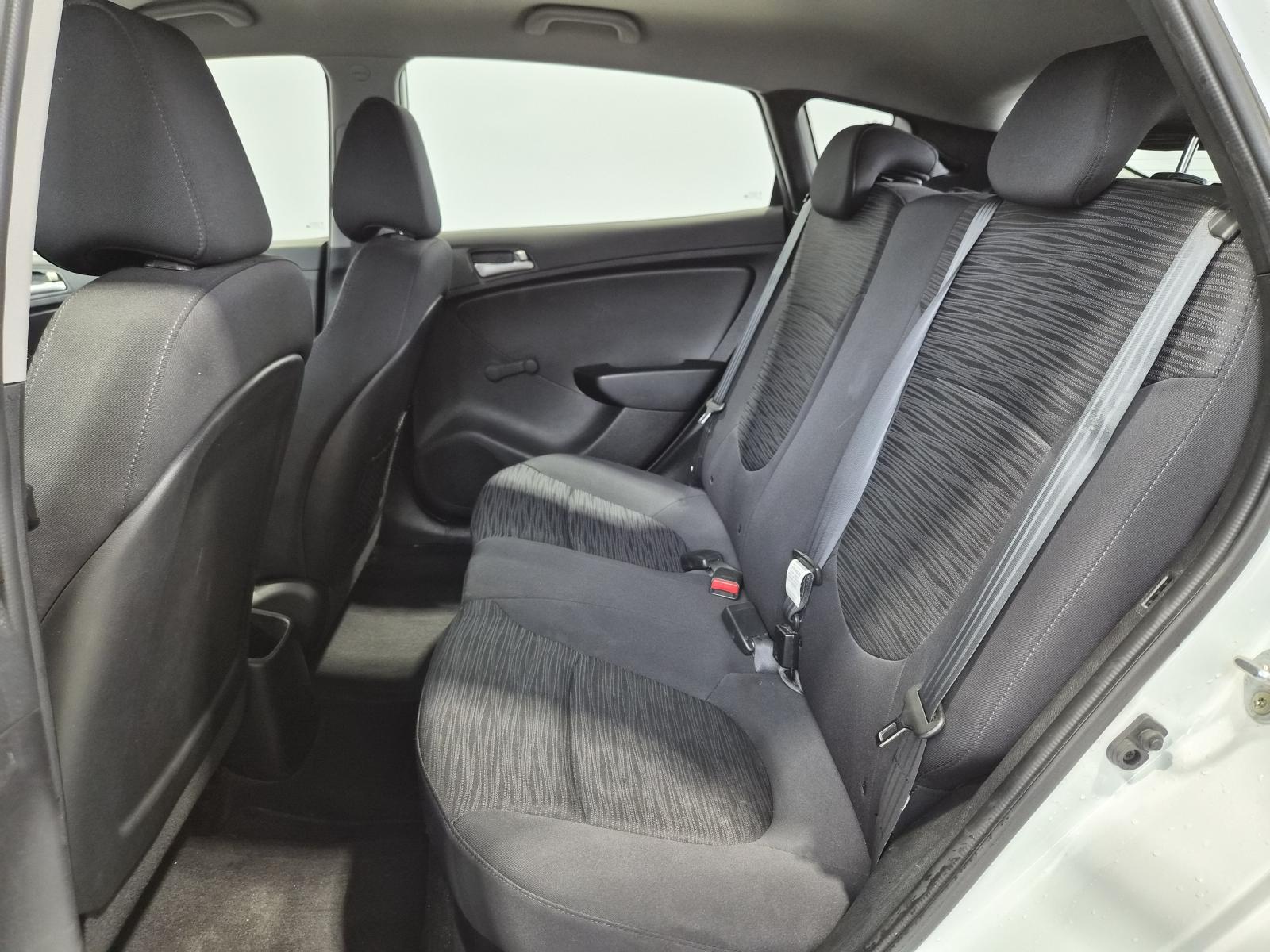 Image 19 Hyundai Accent L 2016