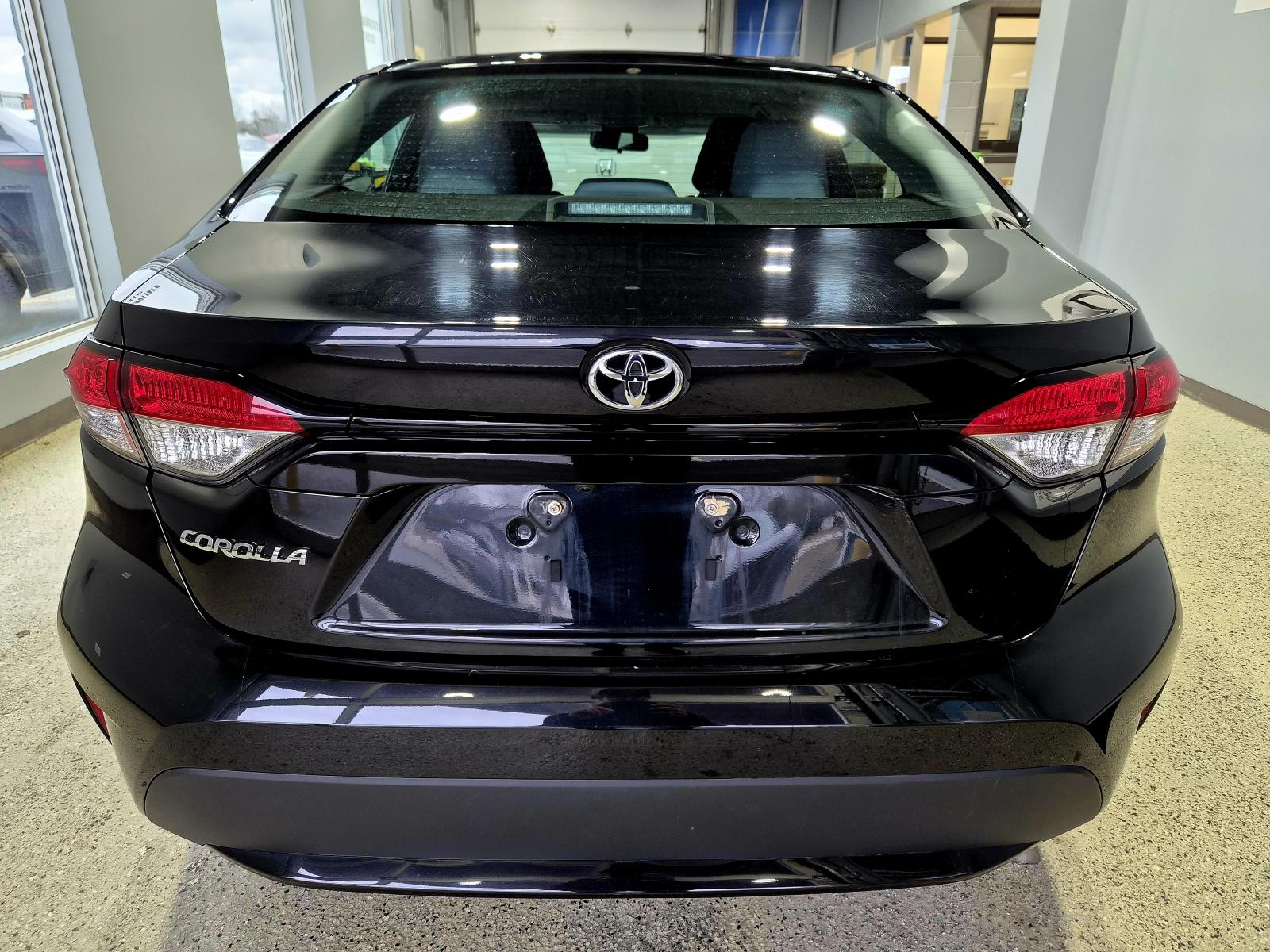 Image 4 Toyota Corolla LE 2020