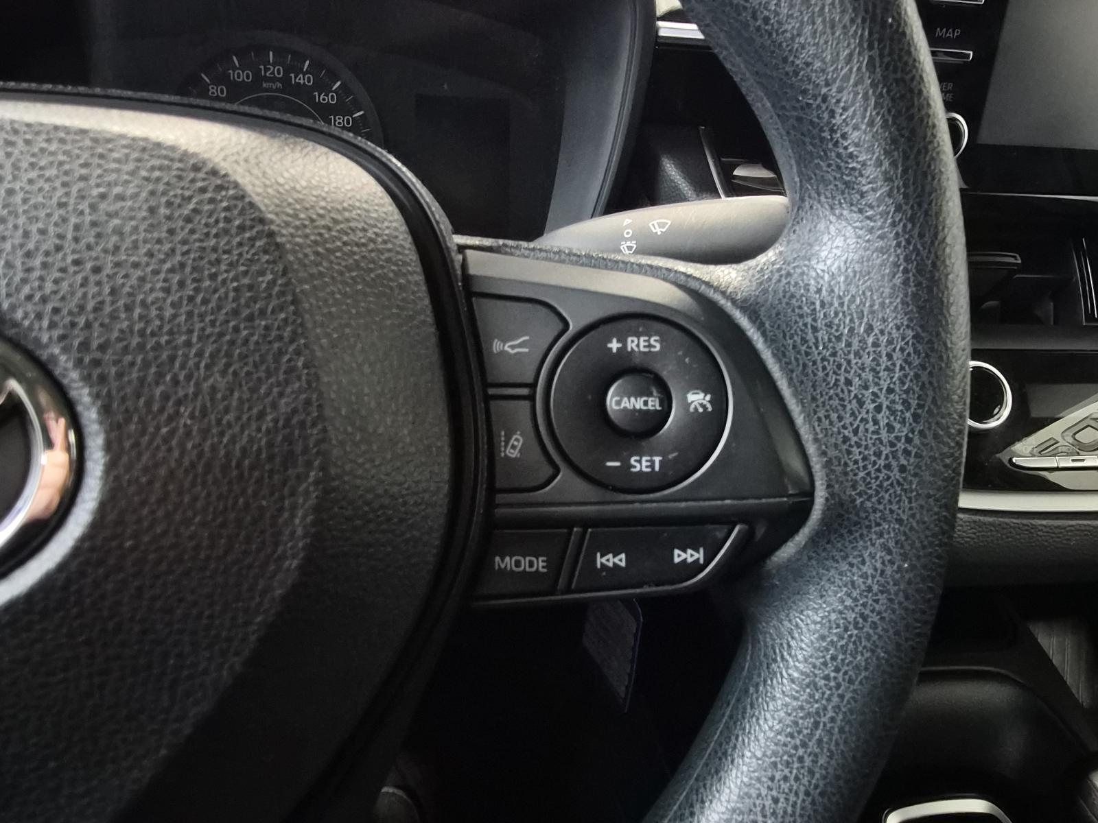 Image 14 Toyota Corolla LE 2020