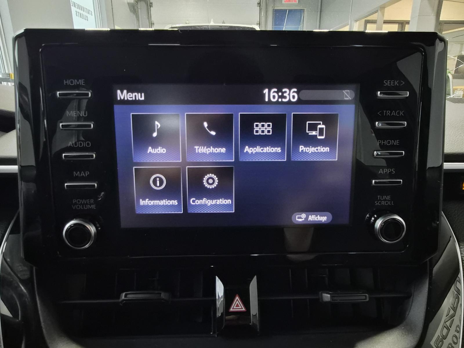 Image 16 Toyota Corolla LE 2020