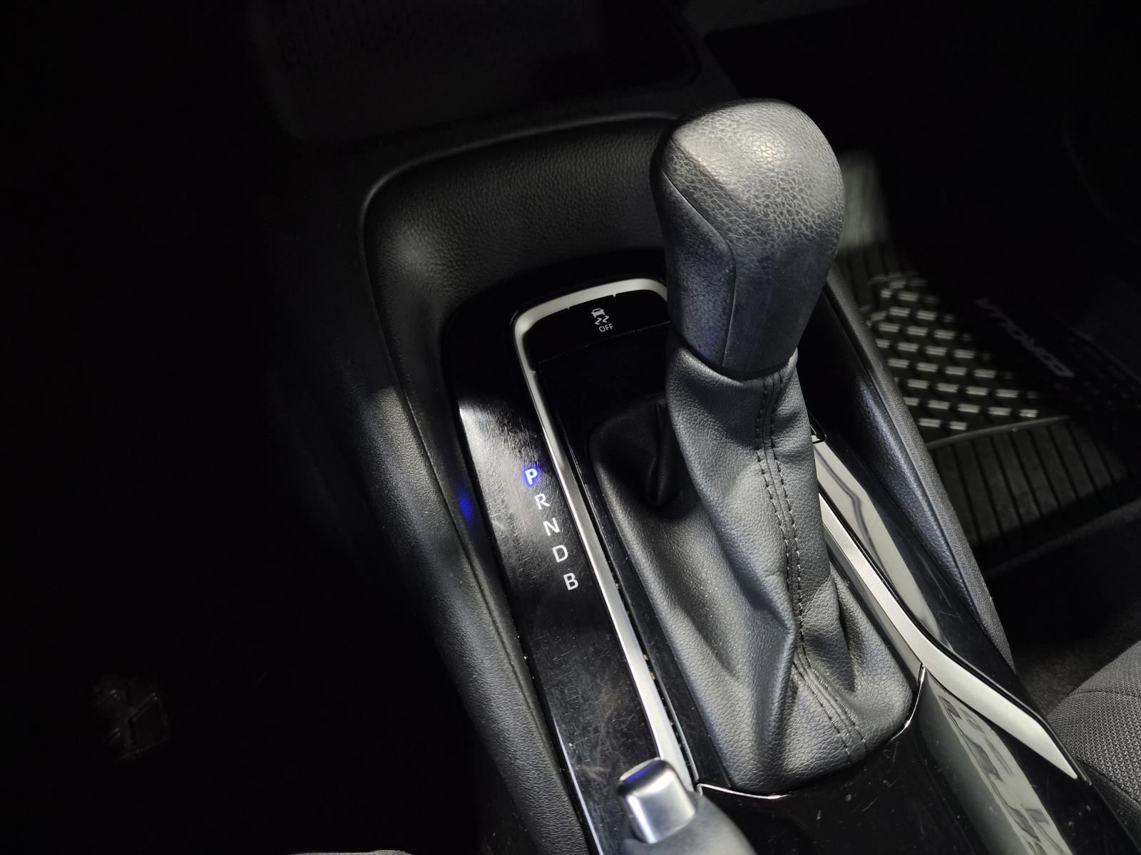 Image 19 Toyota Corolla LE 2020