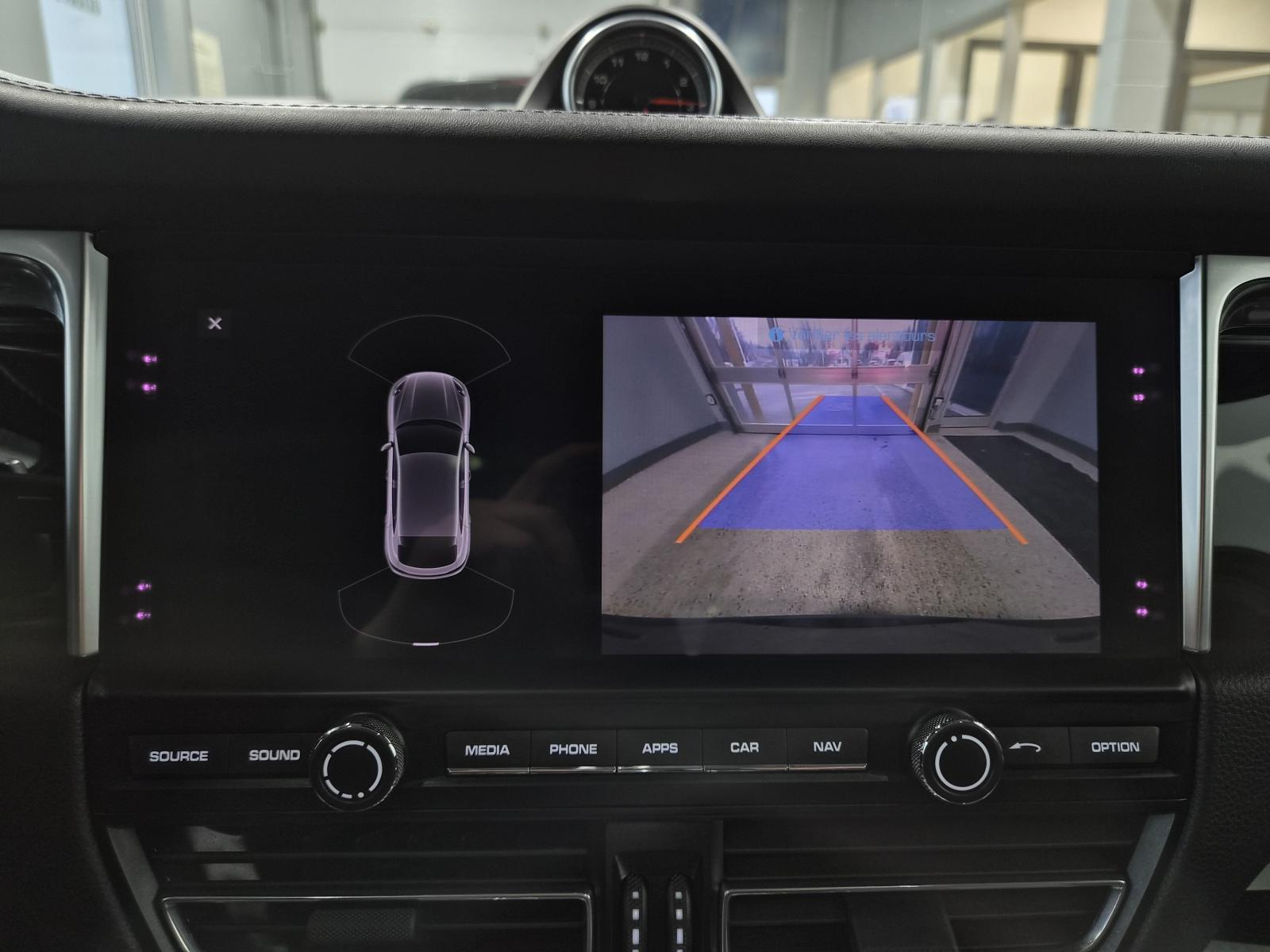 Image 23 Porsche Macan S 2020