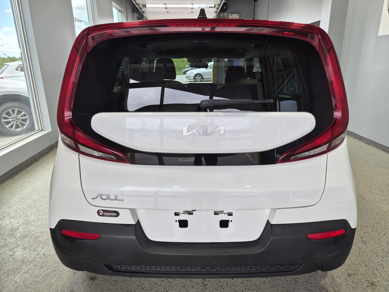 Kia Soul LX 2022 — photo 4