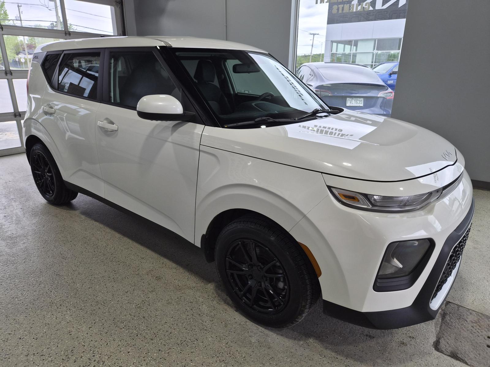 Kia Soul LX 2022 — photo 6
