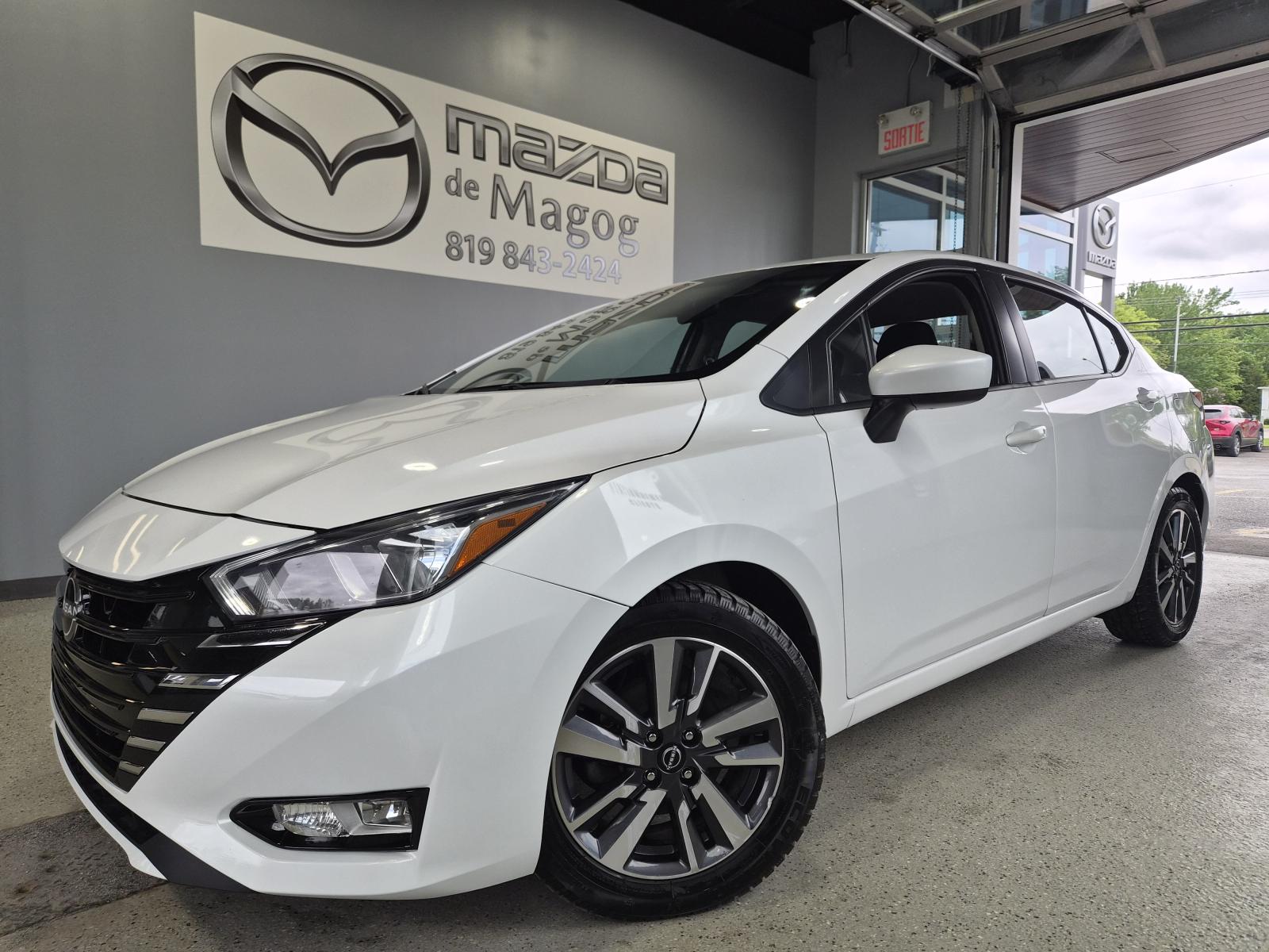 Nissan Versa SV 2023
