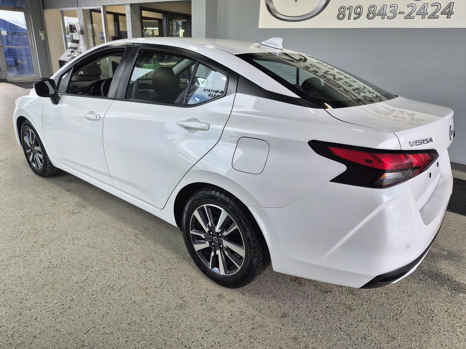 Nissan Versa SV 2023 — photo 3