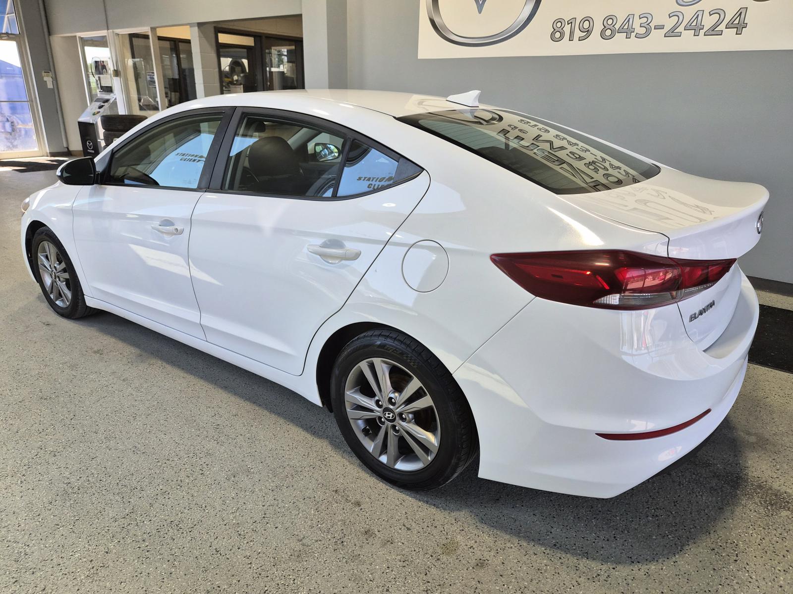 Hyundai Elantra GL 2018 — photo 3