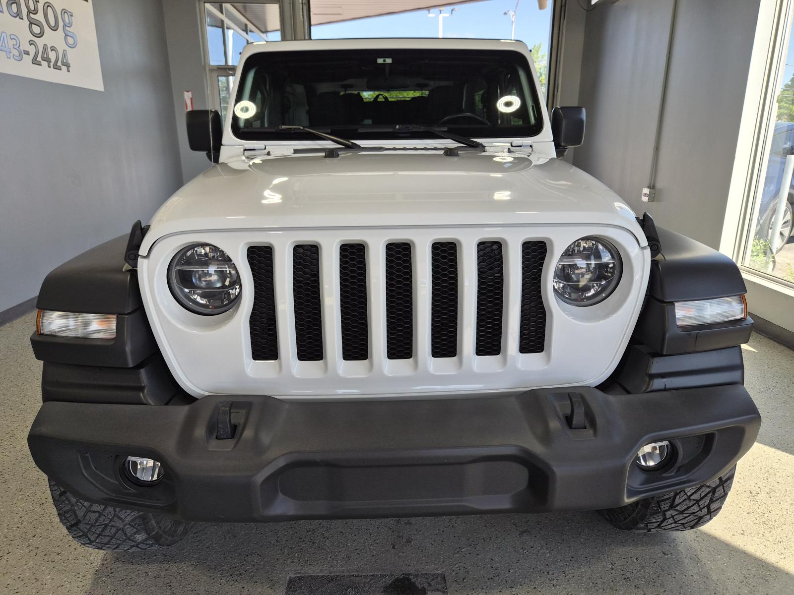 Jeep Wrangler Islander 2021 — photo 6