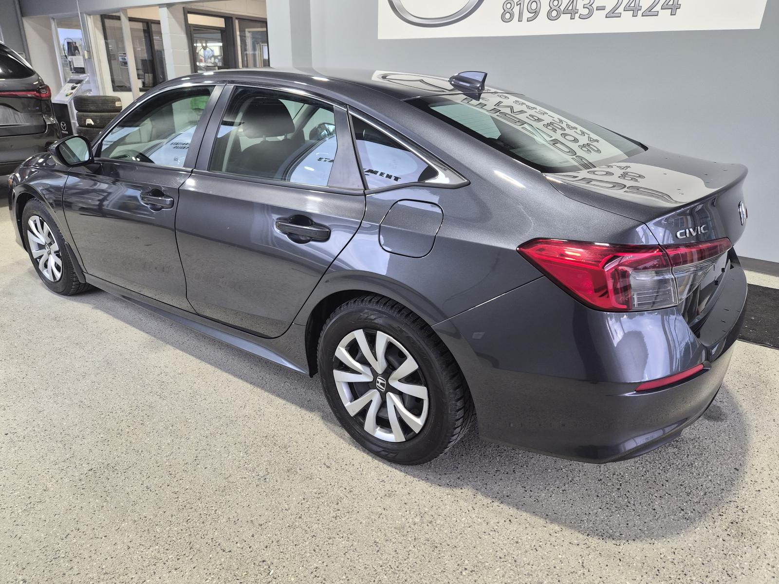 Honda Civic LX 2022 — photo 3