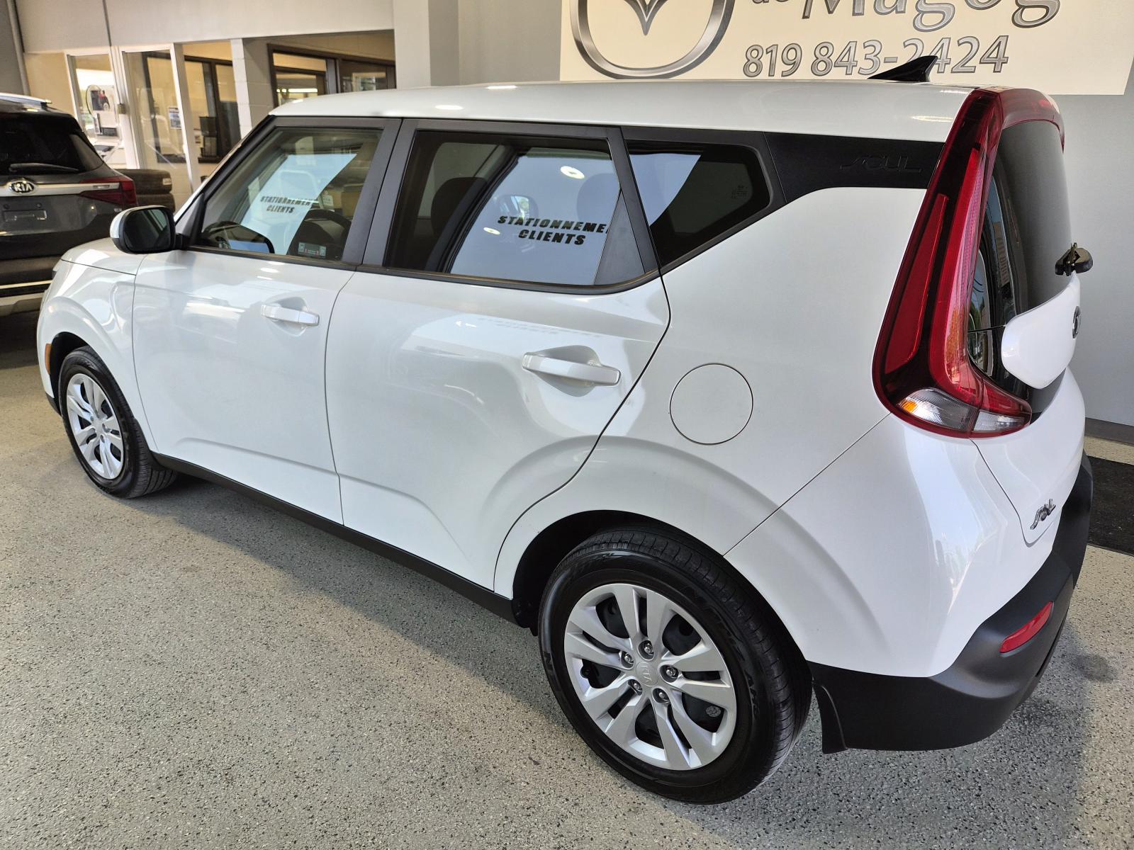 Kia Soul LX 2021 — photo 3